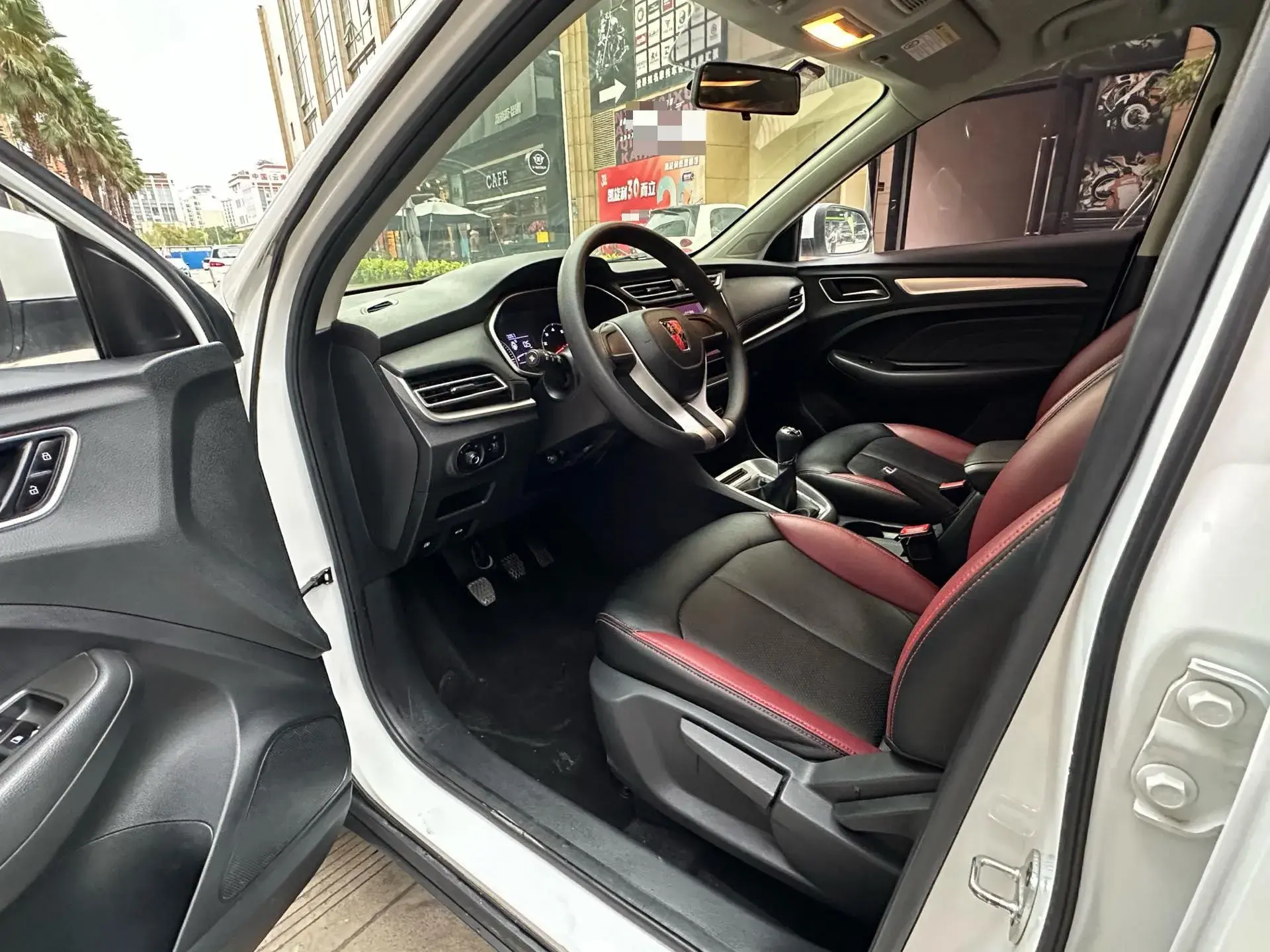 2018 ROEWE RX3 thumbnail 4