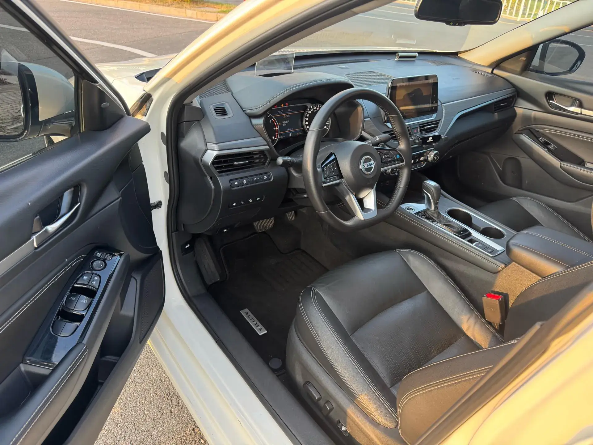 2021 NISSAN TEANA thumbnail 4