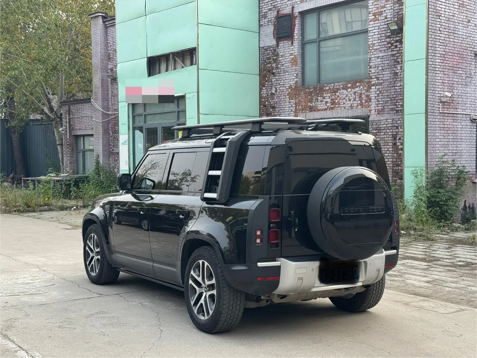 2022 LAND ROVER thumbnail 4