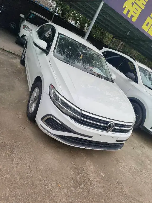 2023 VOLKSWAGEN BORA thumbnail 3