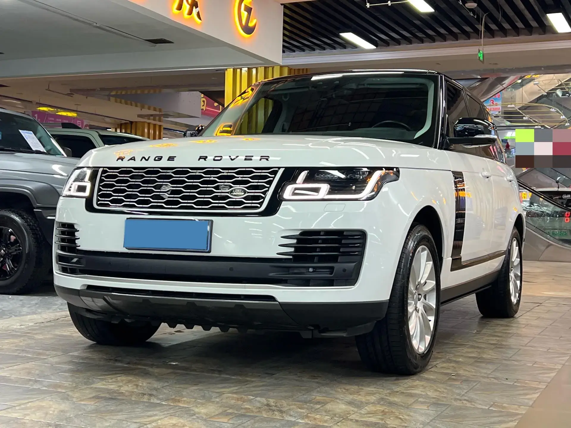 2018 LAND ROVER view 1