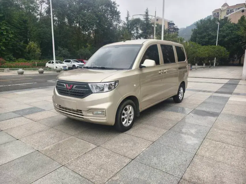 2022 WULING HONGGUANG view 1
