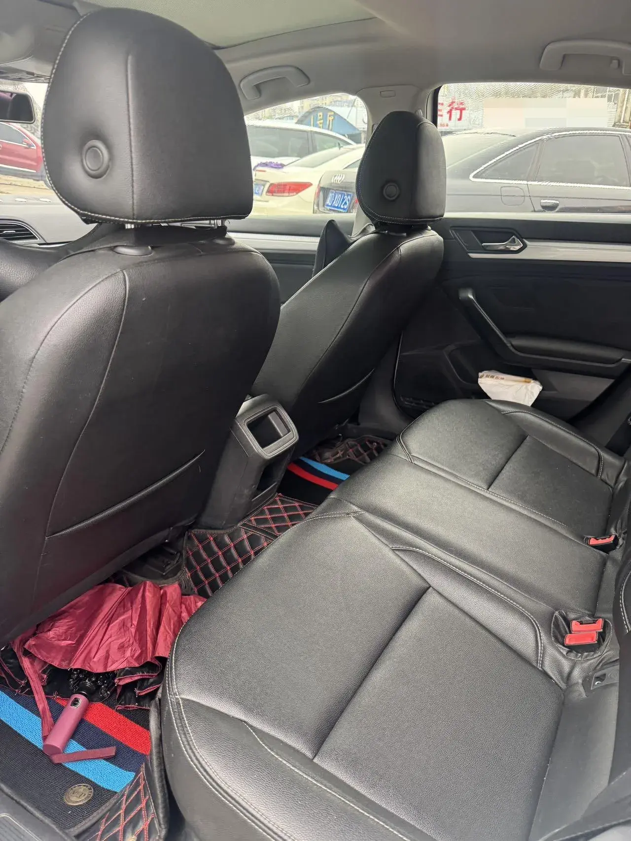 2018 VOLKSWAGEN LAMANDO thumbnail 3