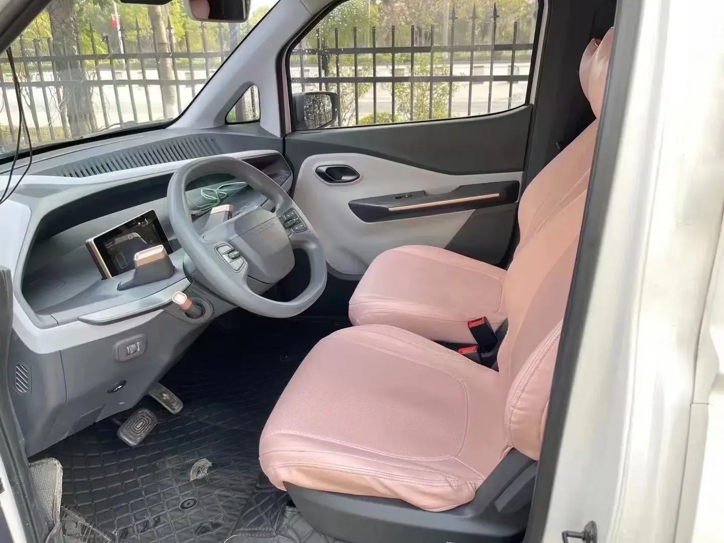 2020 BAOJUN E200 thumbnail 4