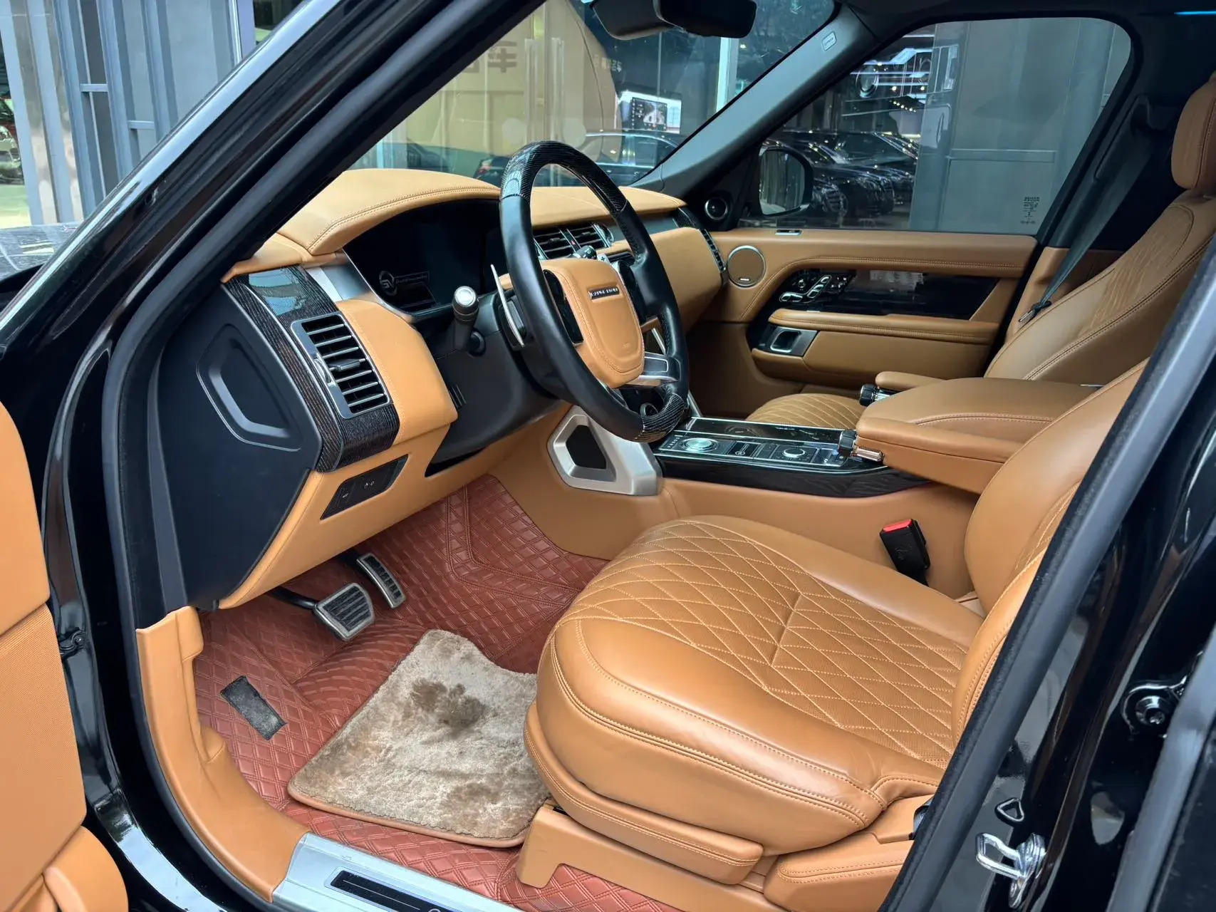 2021 LAND ROVER thumbnail 4