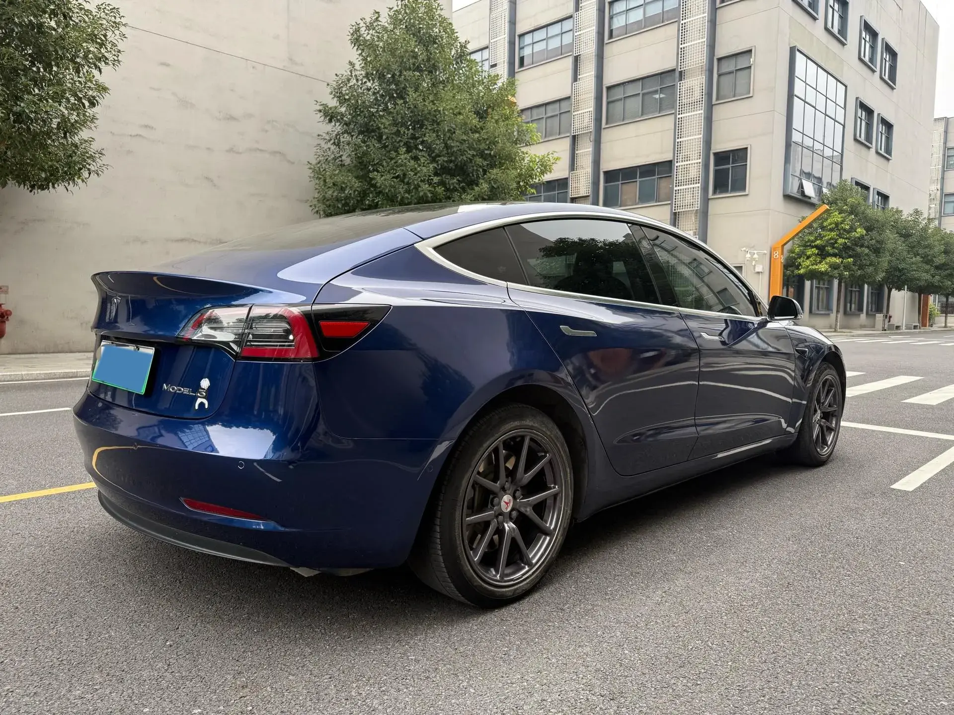 2020 TESLA MODEL thumbnail 4