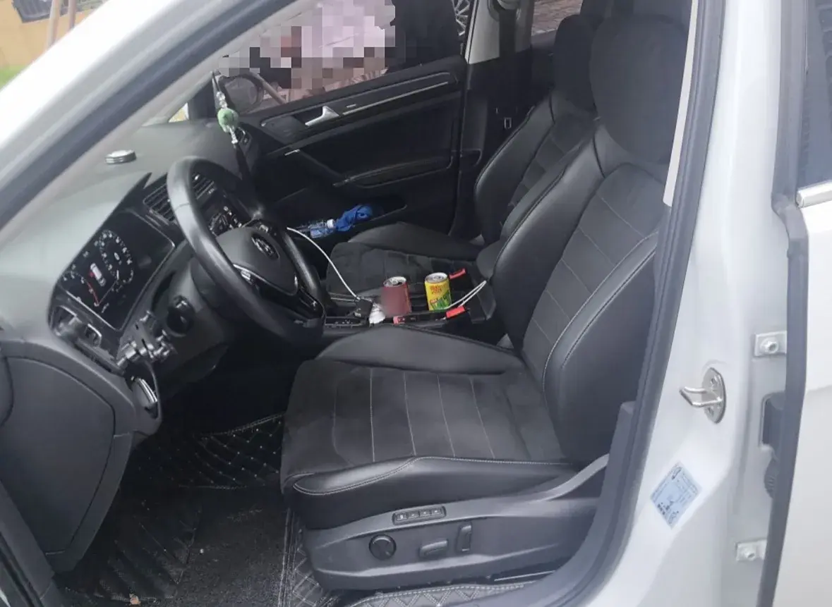 2020 VOLKSWAGEN GOLF thumbnail 2