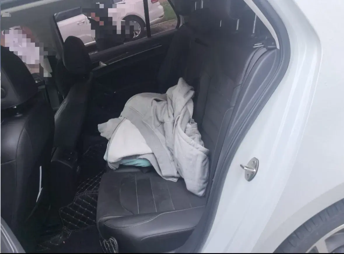 2020 VOLKSWAGEN GOLF thumbnail 3