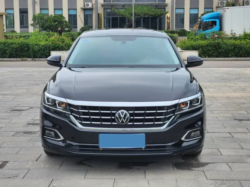 2020 VOLKSWAGEN PASSAT thumbnail 2