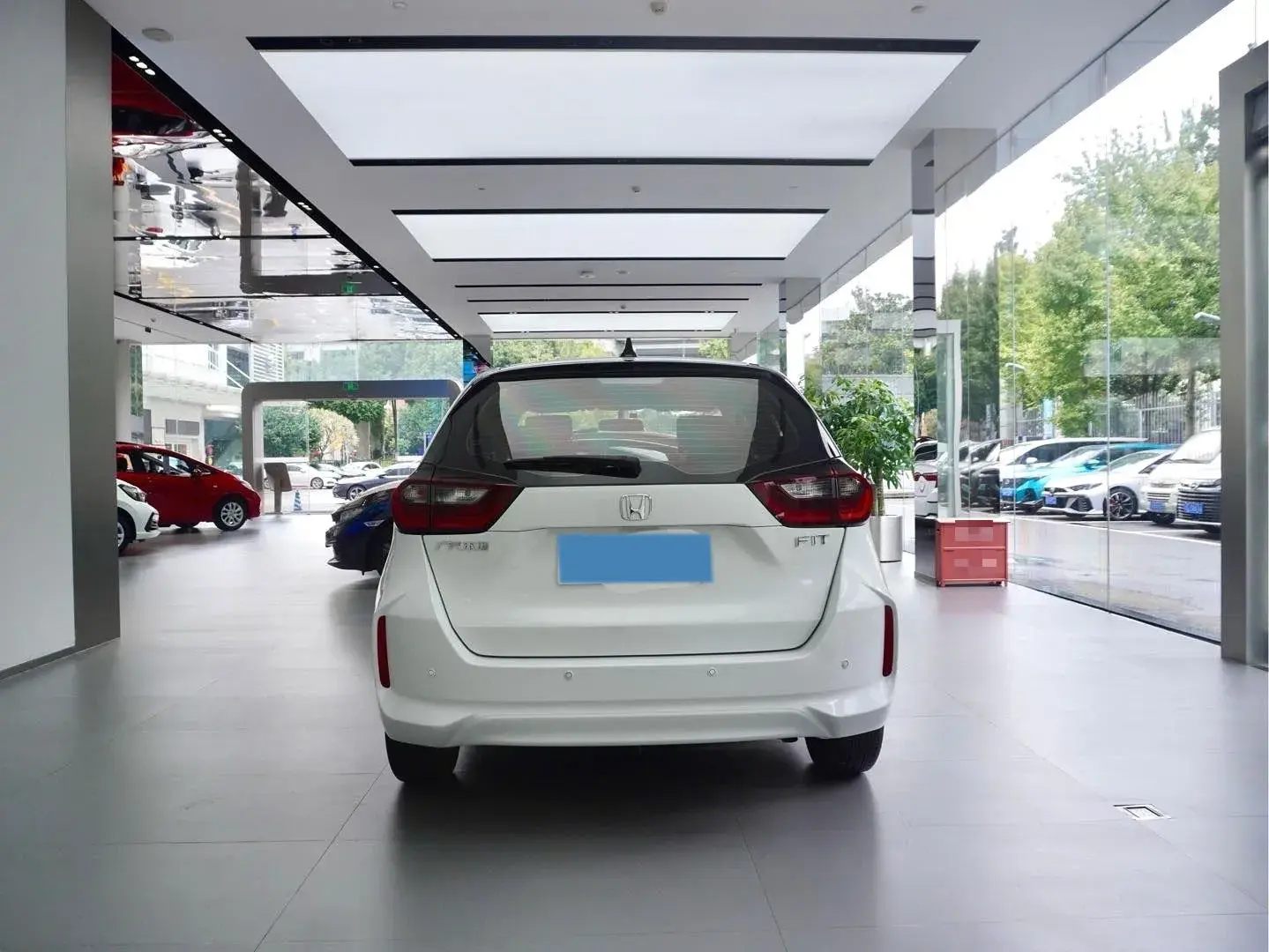 2023 HONDA FIT thumbnail 3