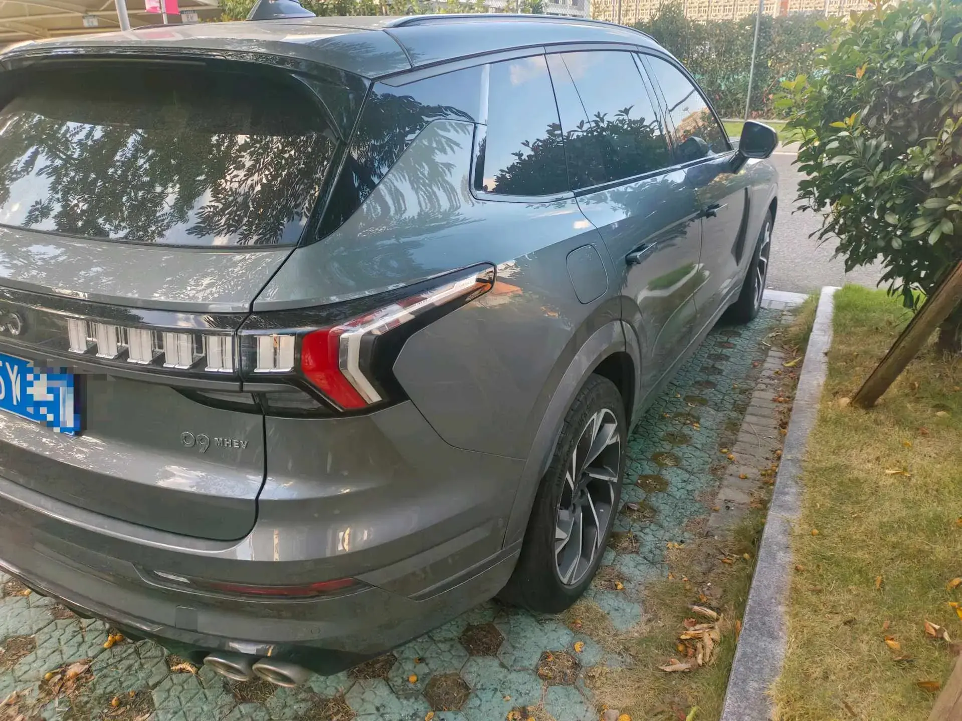 2021 LYNK&CO 09 thumbnail 4