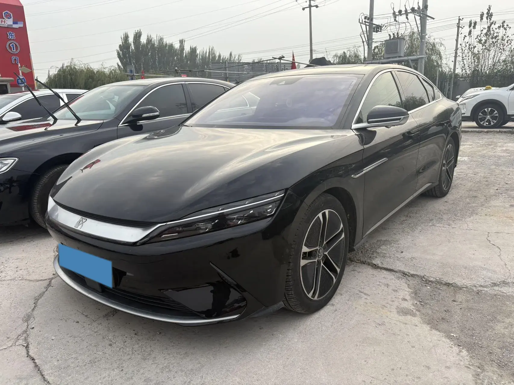 2020 BYD HAN view 1