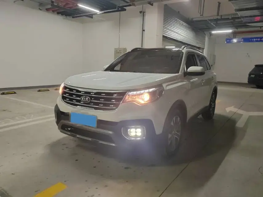 2019 KIA SPORTAGE view 1