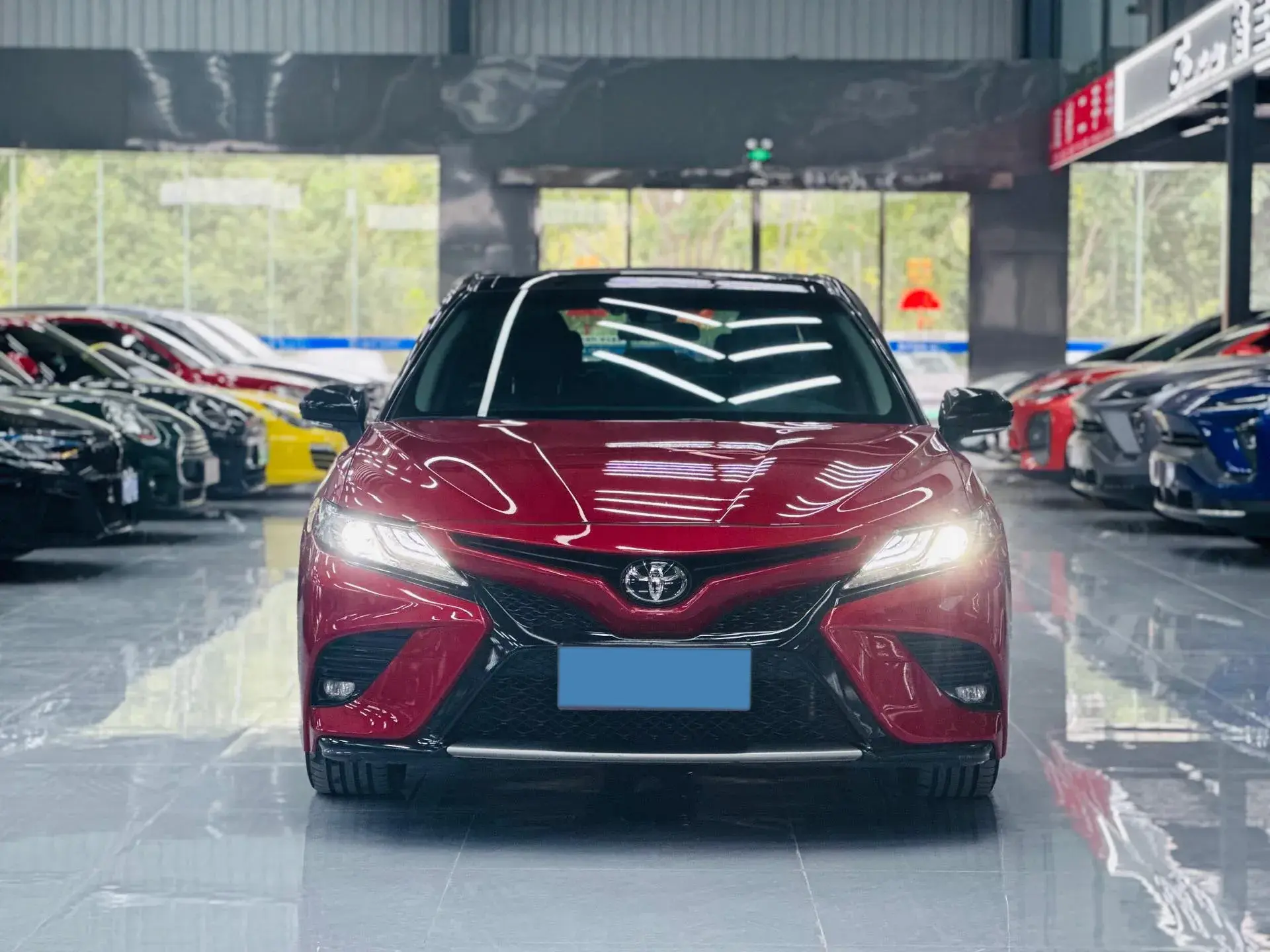 2019 TOYOTA CAMRY thumbnail 2