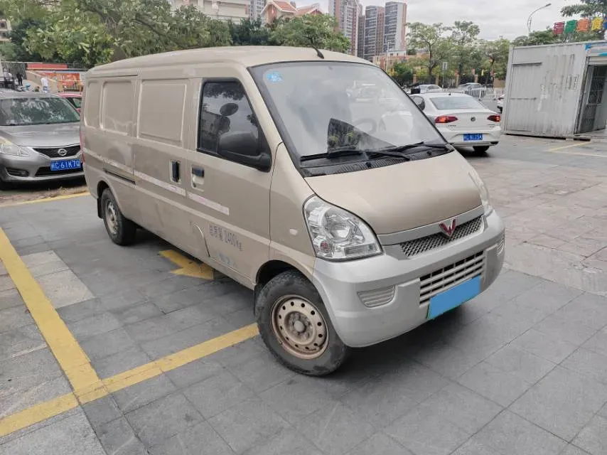 2020 WuLing RongGuang EV BEV 41.6KWH,autocango,china used car exporter,china ev exporter,chinese used car exporter,chinese used ev exporter