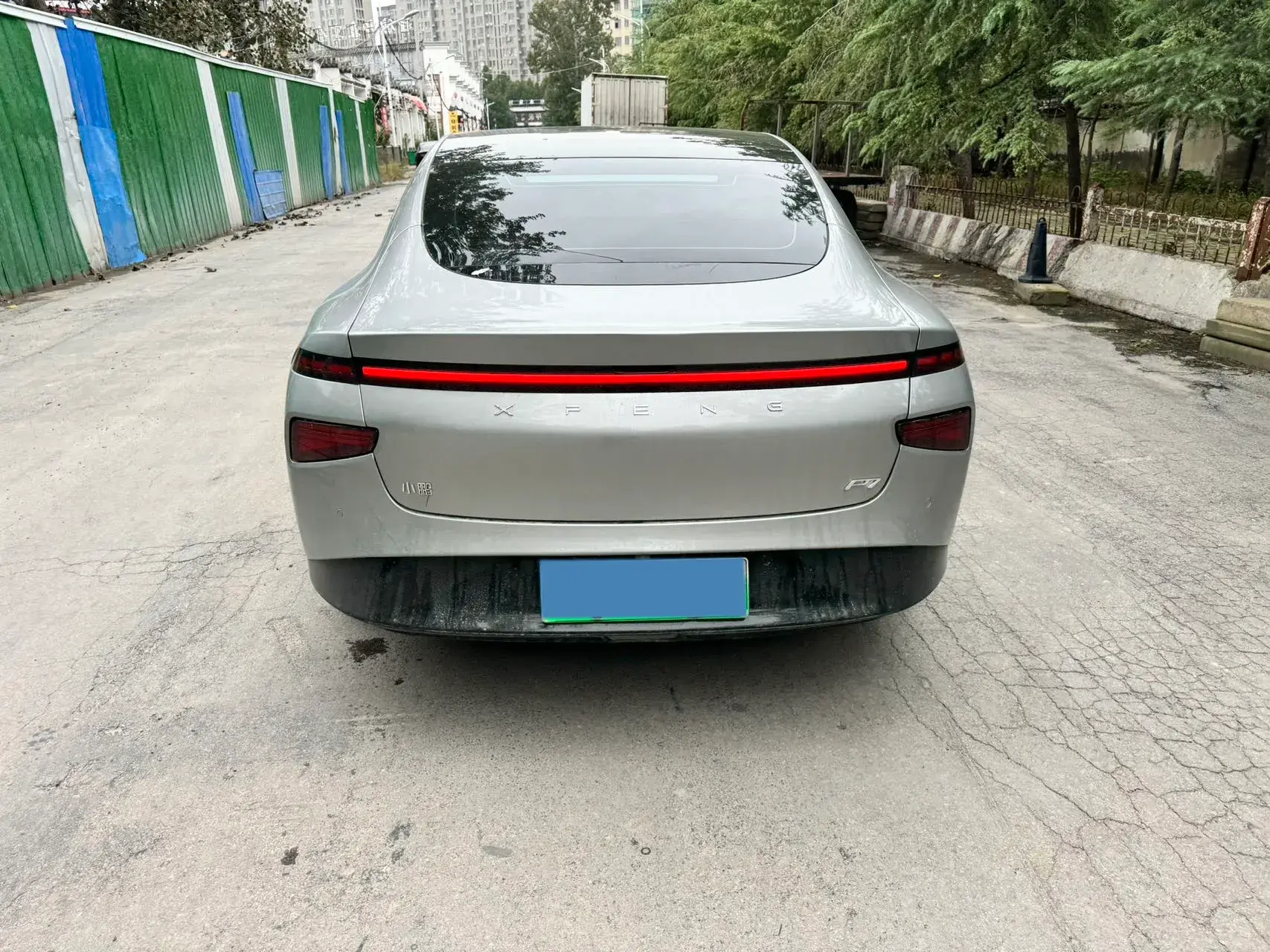 2020 XPENG P7 thumbnail 4