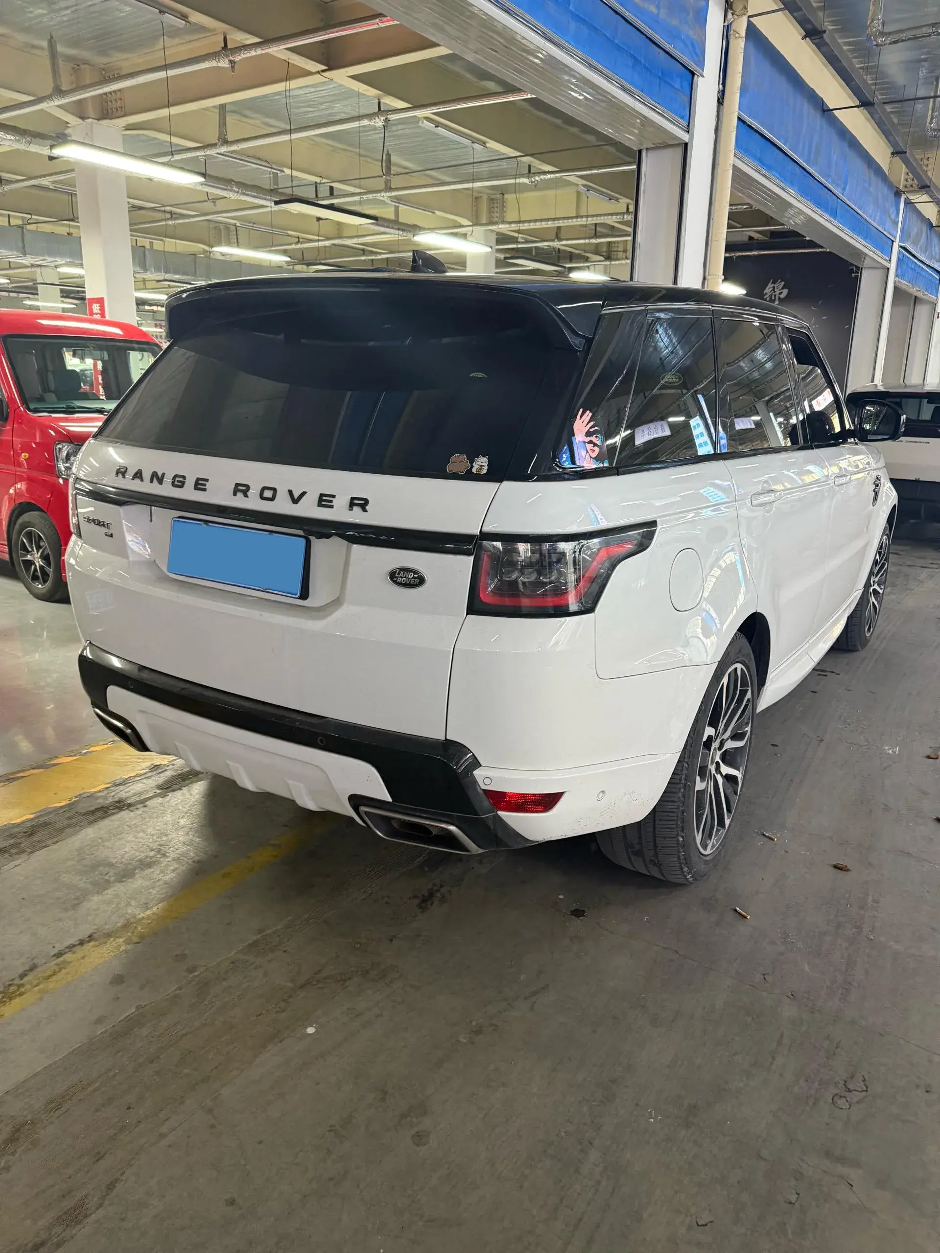 2021 LAND ROVER thumbnail 3