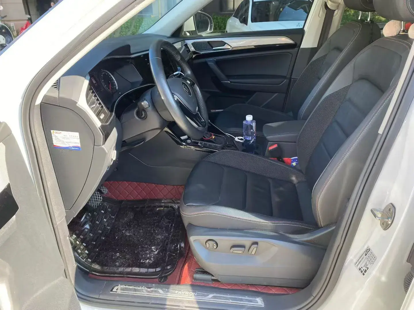 2020 VOLKSWAGEN TAYRON thumbnail 4