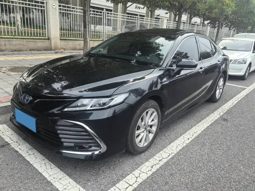 2023 Toyota Camry 2.5L 178HP L4 E-CVT Hybrid