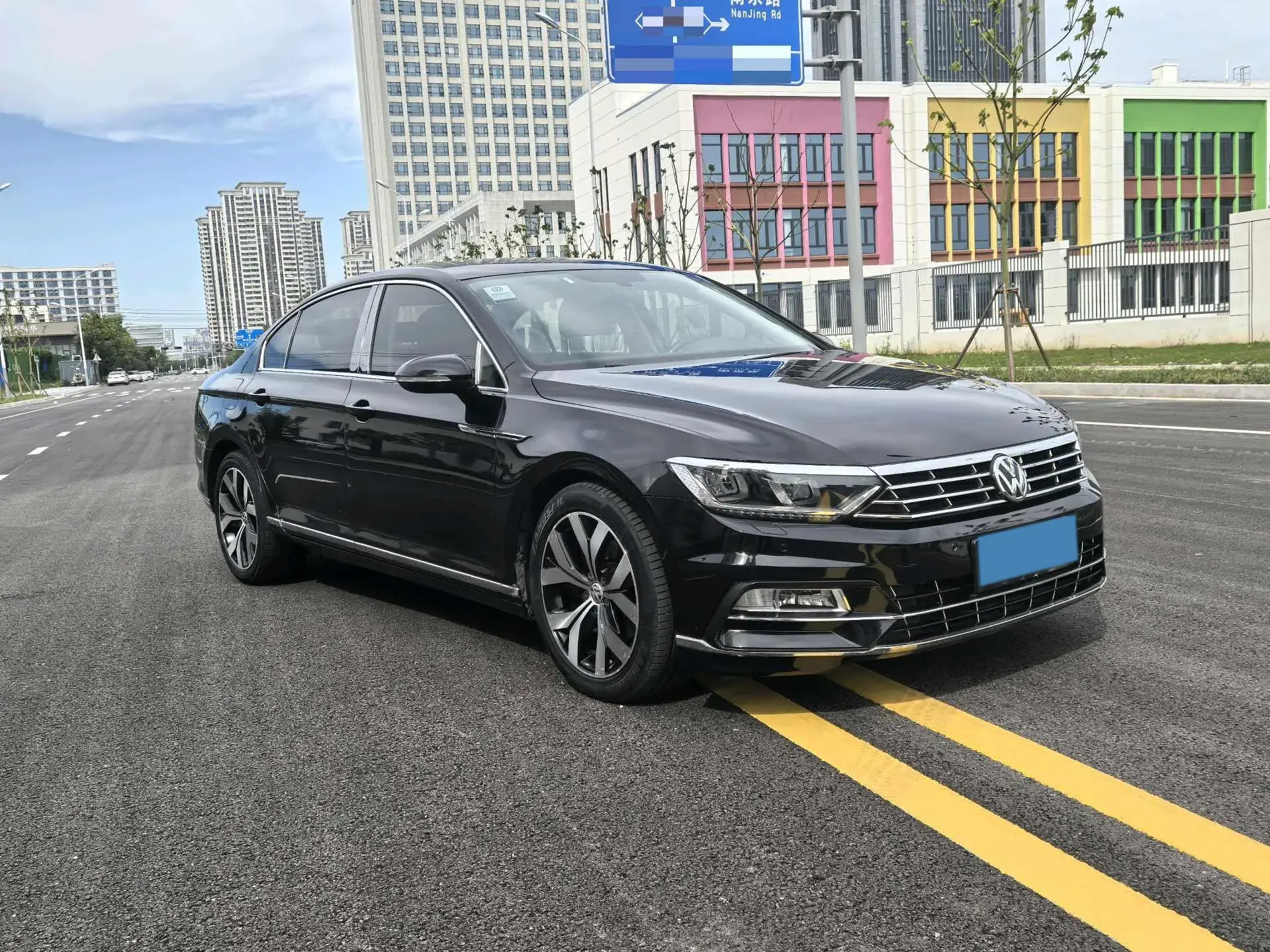 2019 VOLKSWAGEN MAGOTAN thumbnail 3