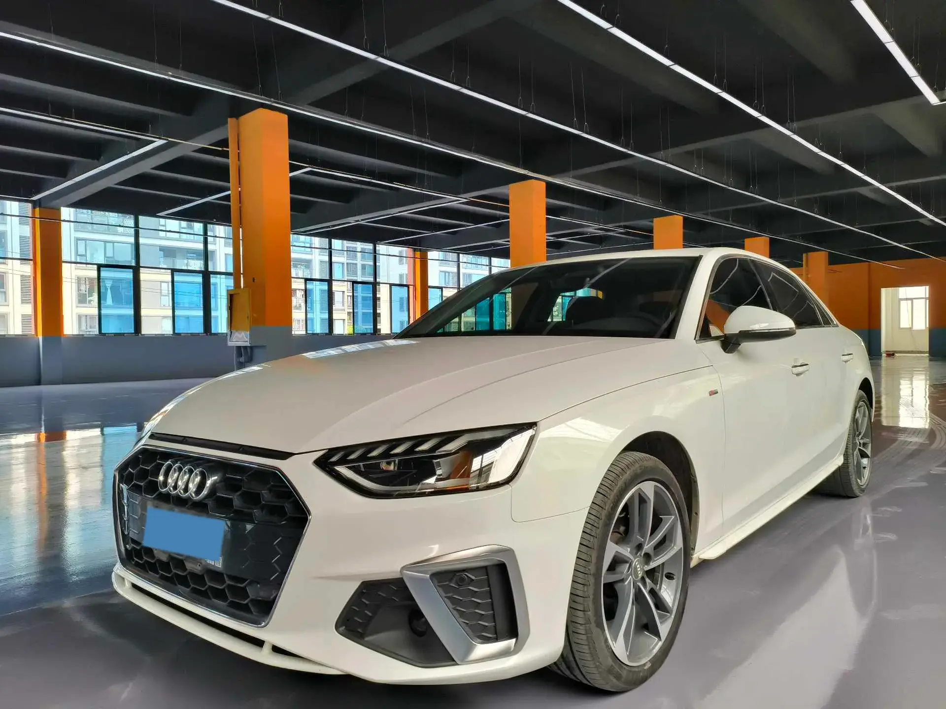 2020 AUDI A4L view 1