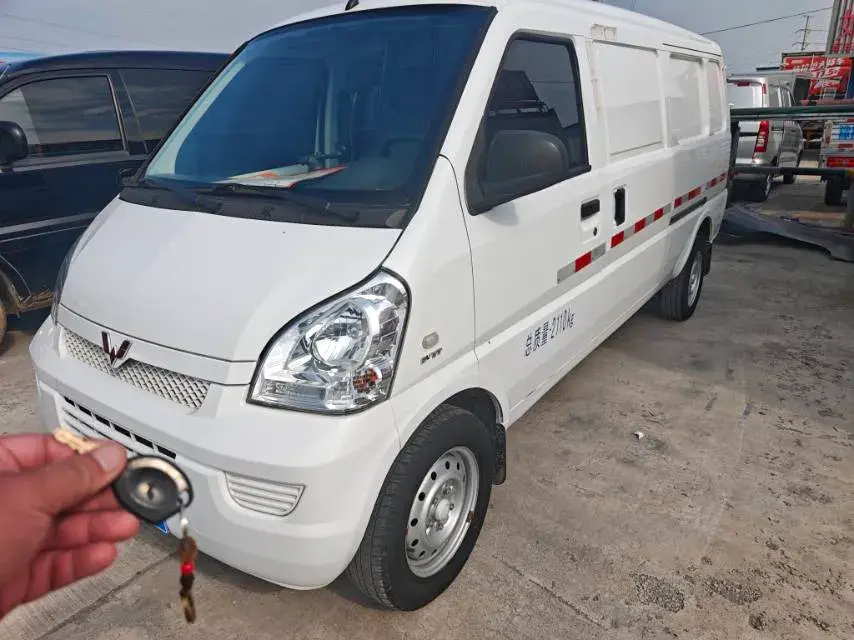 2021 WULING RONGGUANG view 1