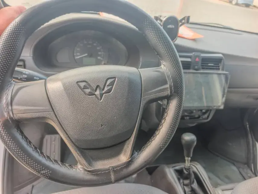 2021 WULING RONGGUANG thumbnail 4