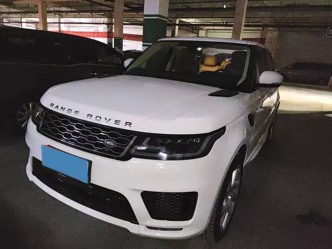 2020 LAND ROVER view 1