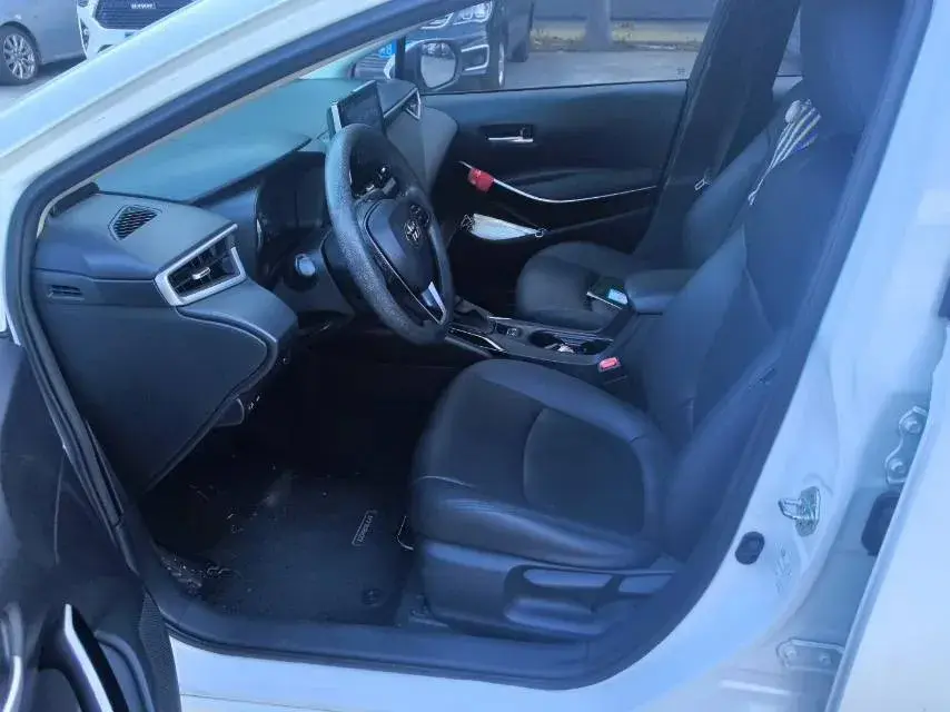 2019 TOYOTA COROLLA thumbnail 4