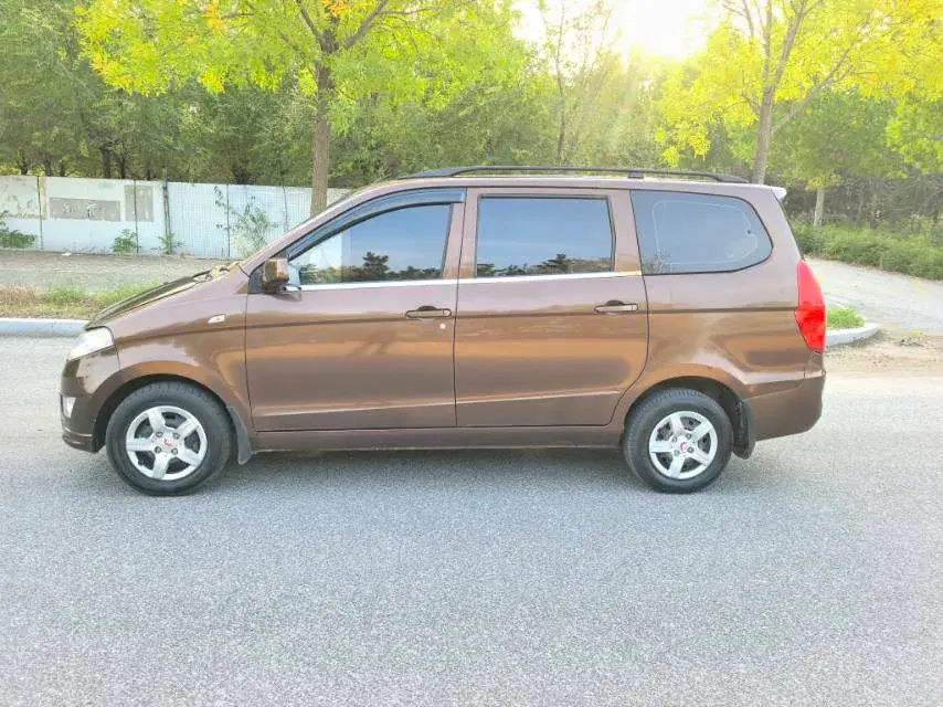 2015 WULING HONGGUANG thumbnail 3