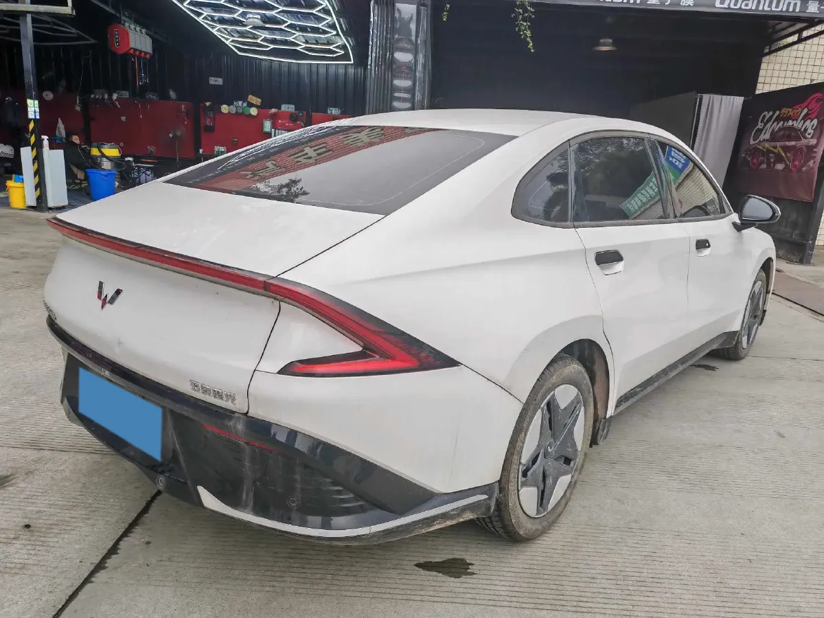 2024 WuLing E5 BEV 41.9KWH,autocango,china used car exporter,china ev exporter,chinese used car exporter,chinese used ev exporter