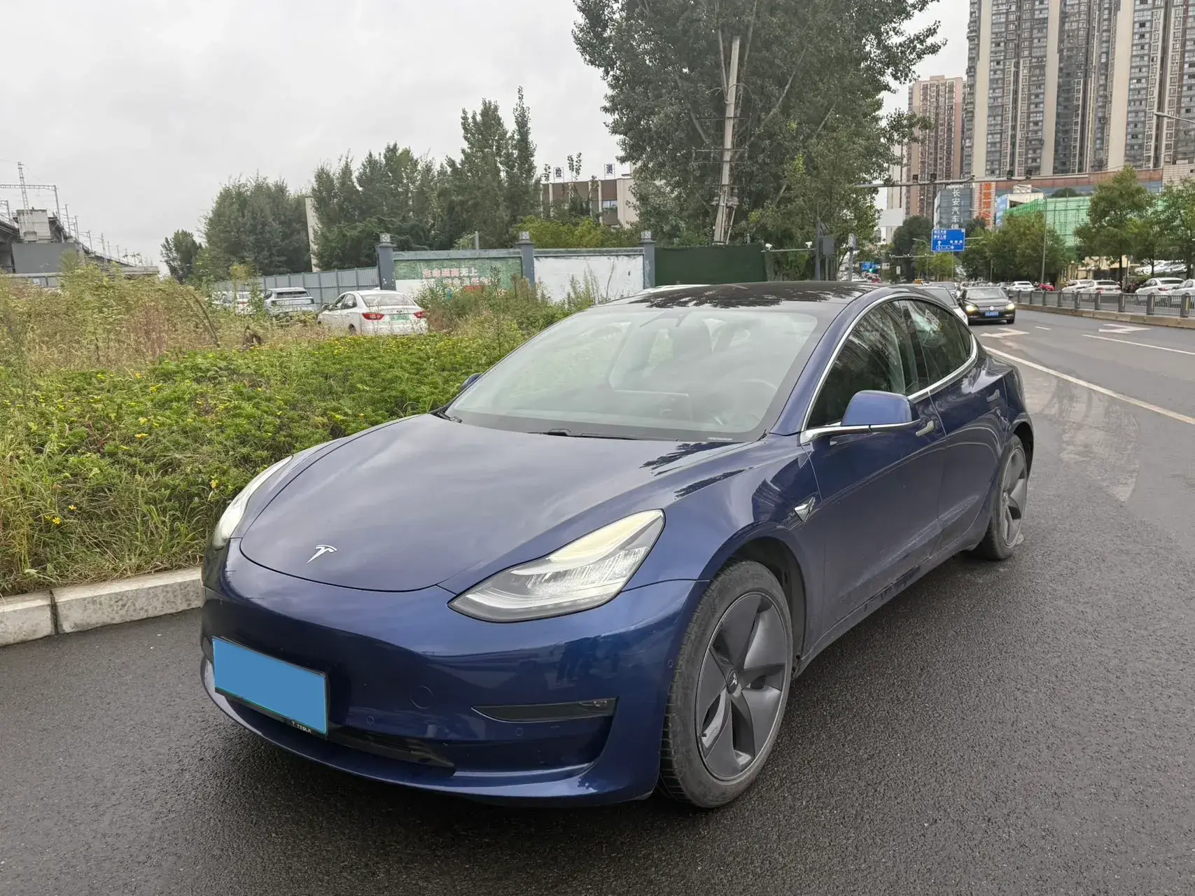 2019 TESLA MODEL view 1