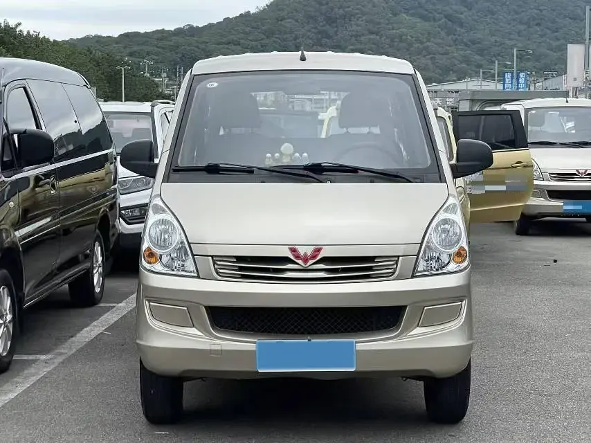 2022 WULING RONGGUANG thumbnail 3