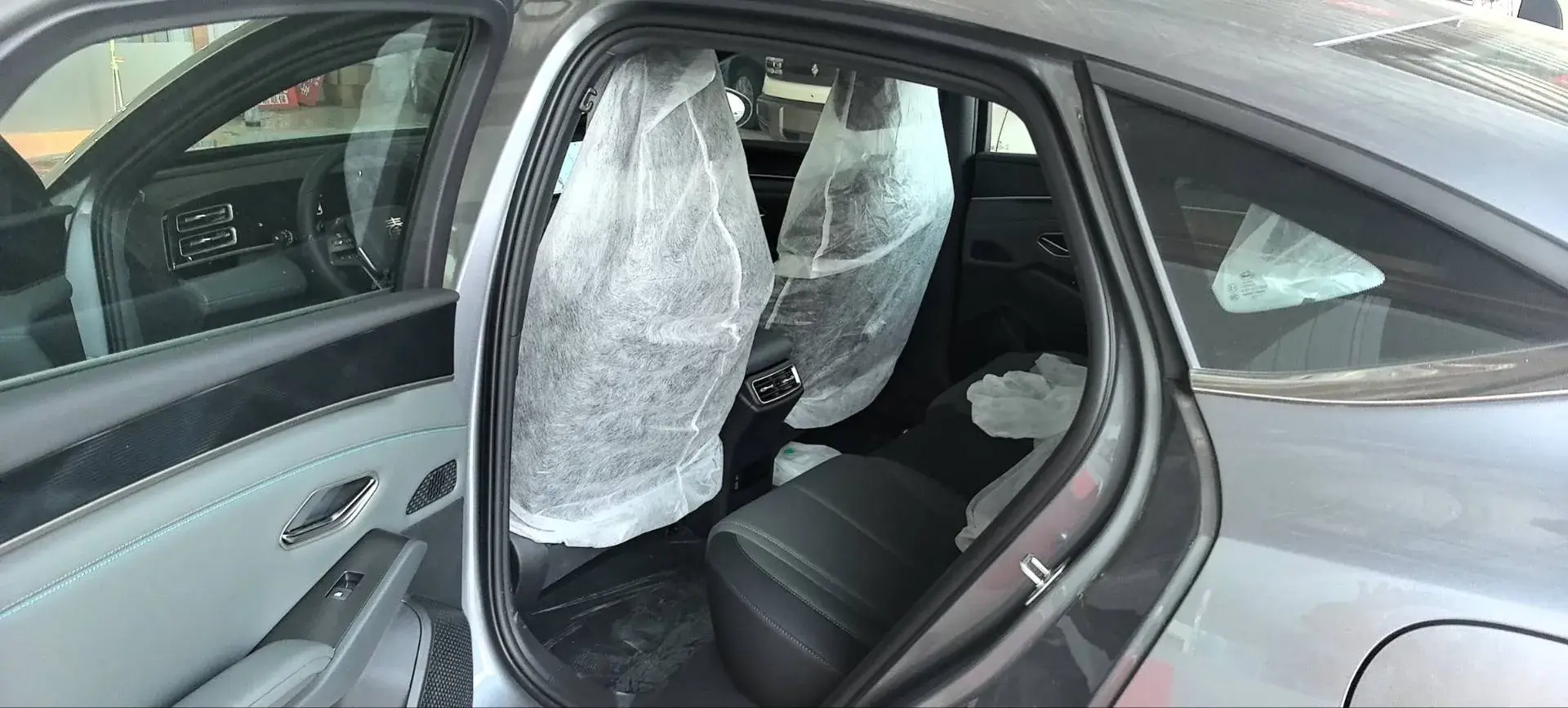 2025 BYD QINL thumbnail 4