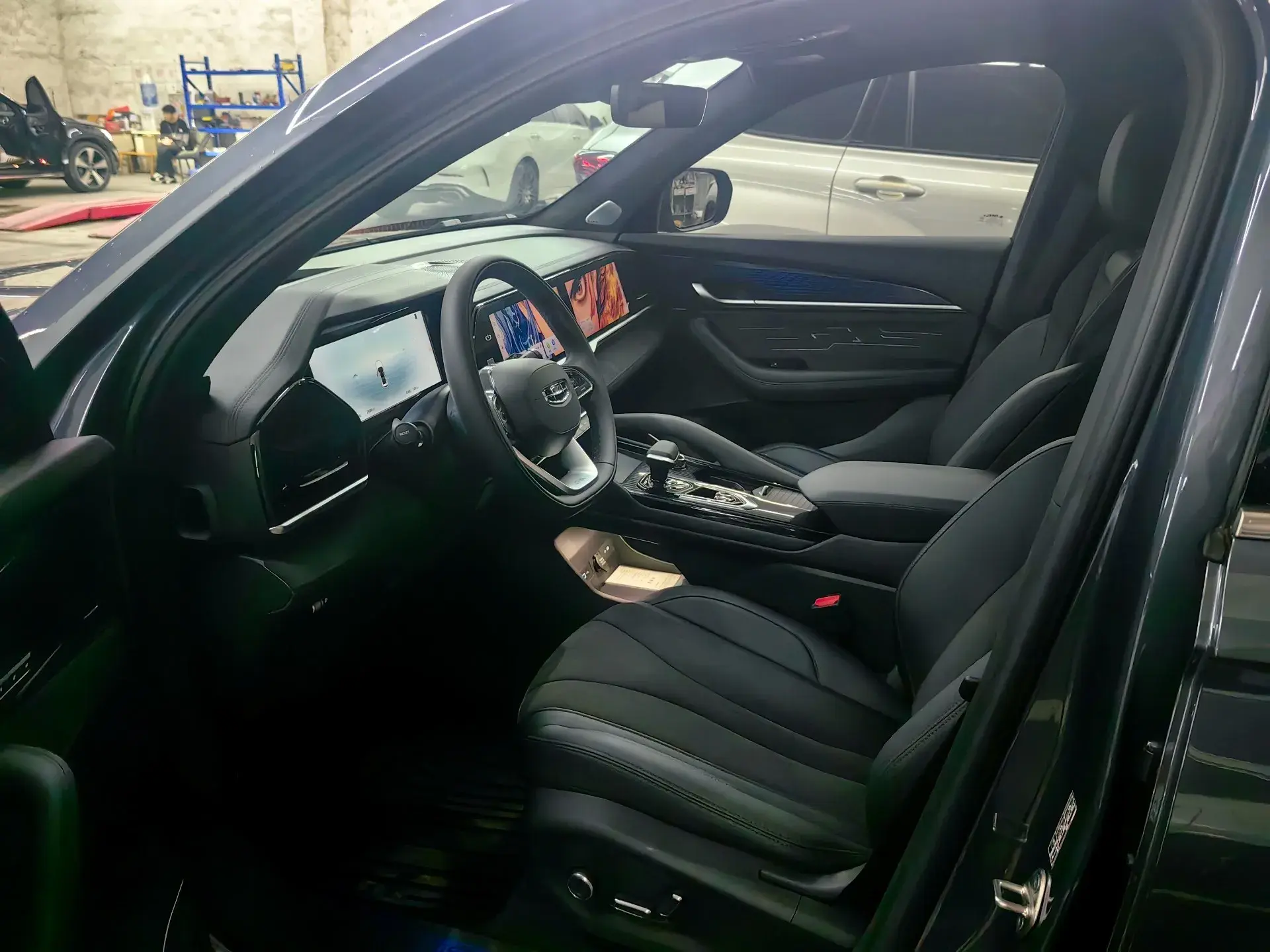 2024 GEELY MONJARO thumbnail 4