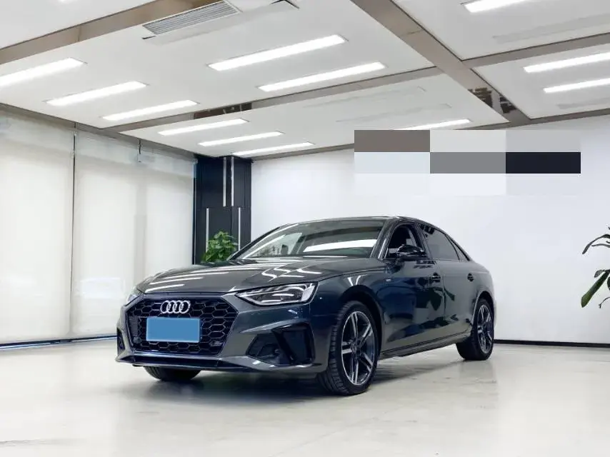 2022 AUDI A4L view 1