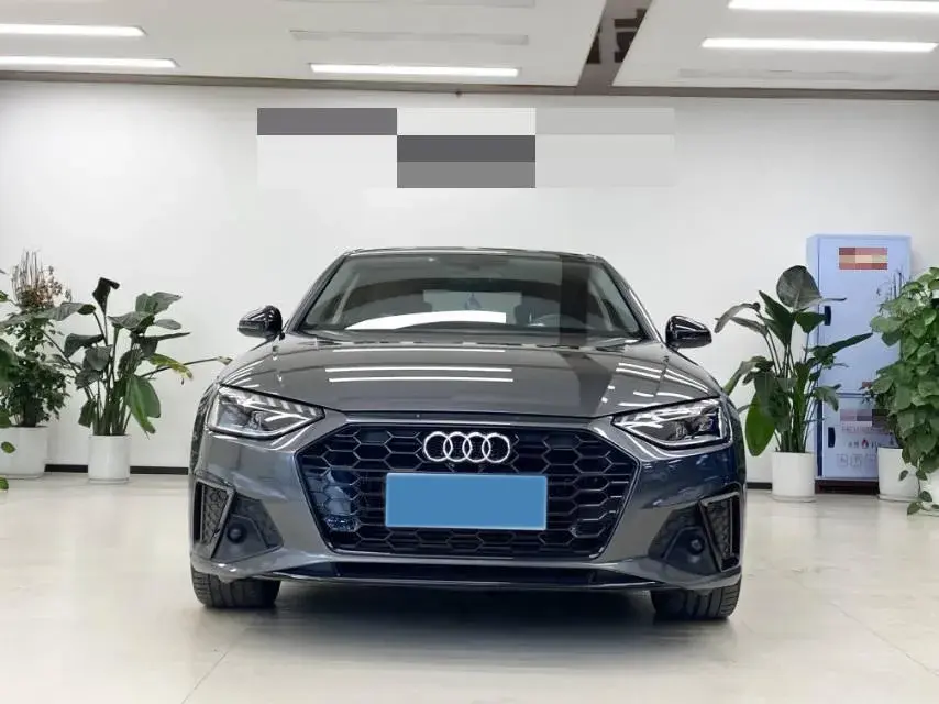 2022 AUDI A4L thumbnail 2