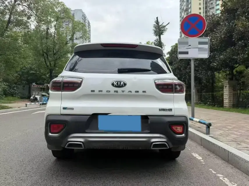 2018 KIA SPORTAGE thumbnail 4
