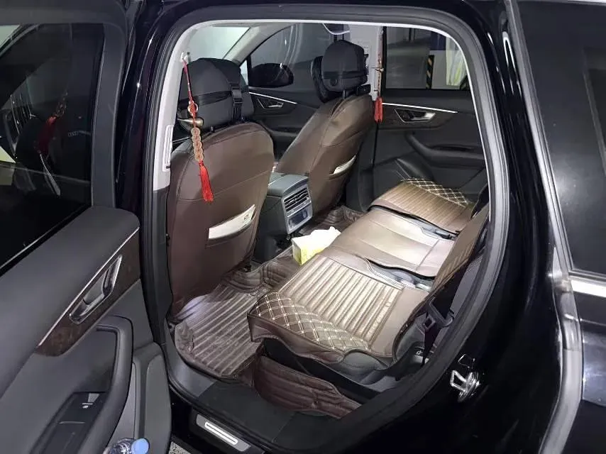 2021 Audi Q7 2.0T 245HP L4 8AT,autocango,china used car exporter,china ev exporter,chinese used car exporter,chinese used ev exporter