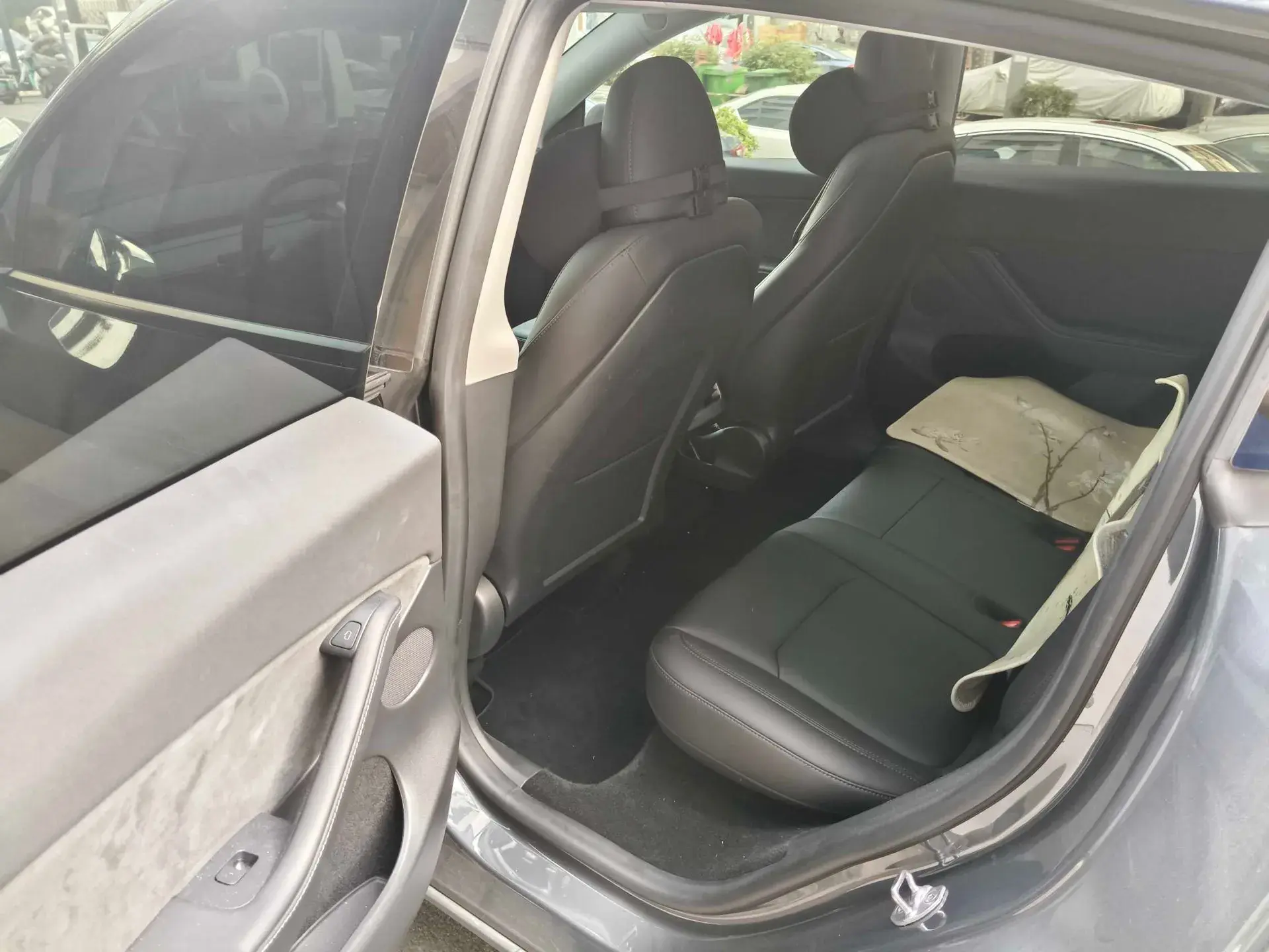 2022 TESLA MODEL thumbnail 3