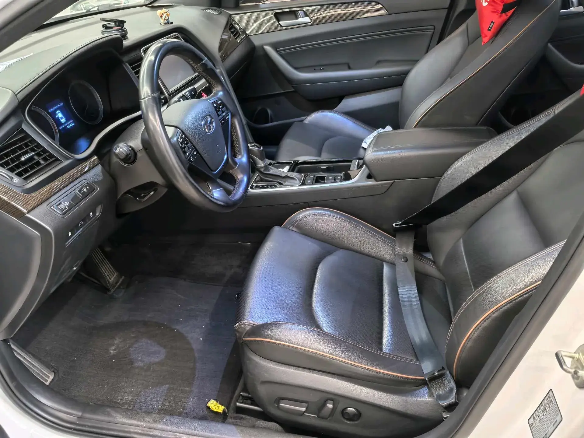 2018 HYUNDAI SONATA thumbnail 3