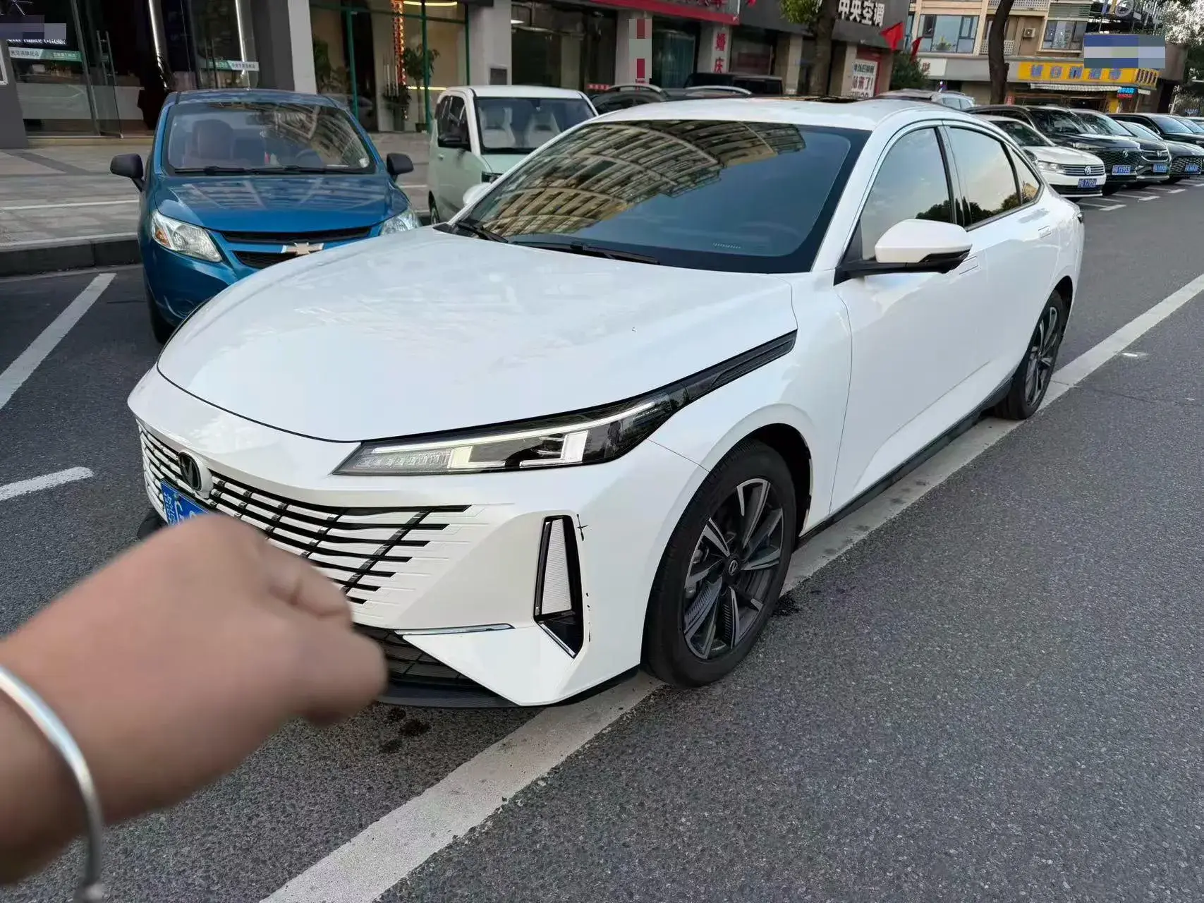 2024 CHANGAN EADO view 1