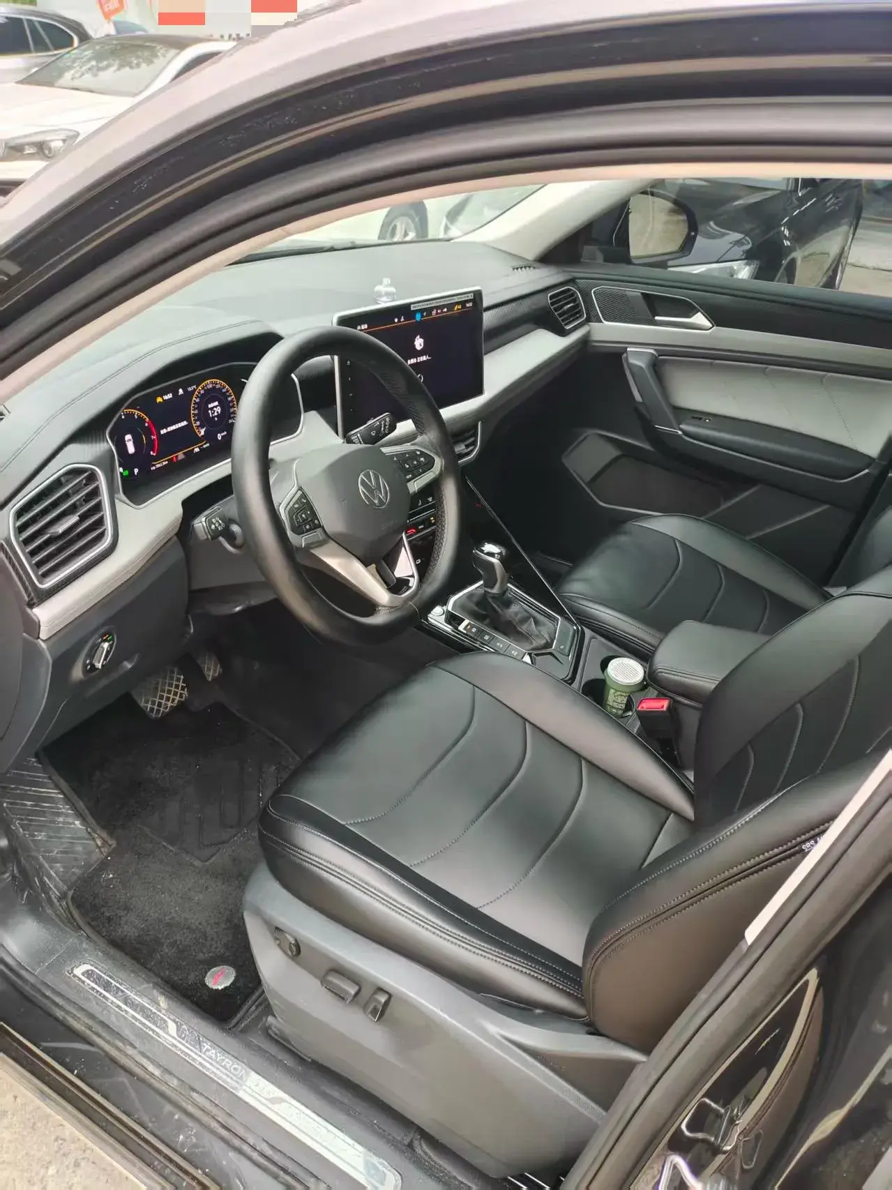 2024 VOLKSWAGEN TAYRON thumbnail 3