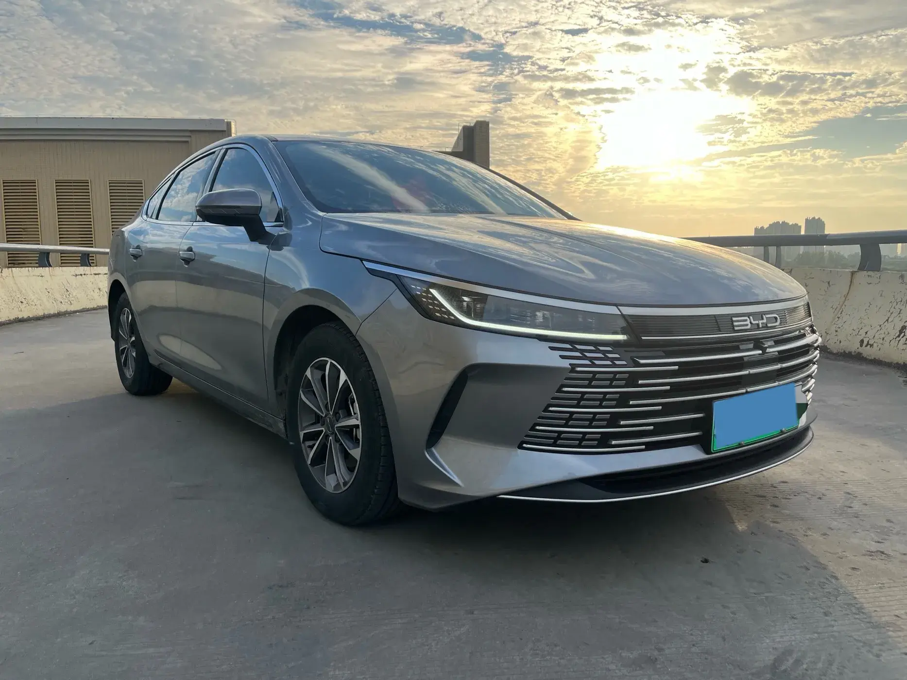 2024 BYD DESTROYER thumbnail 3