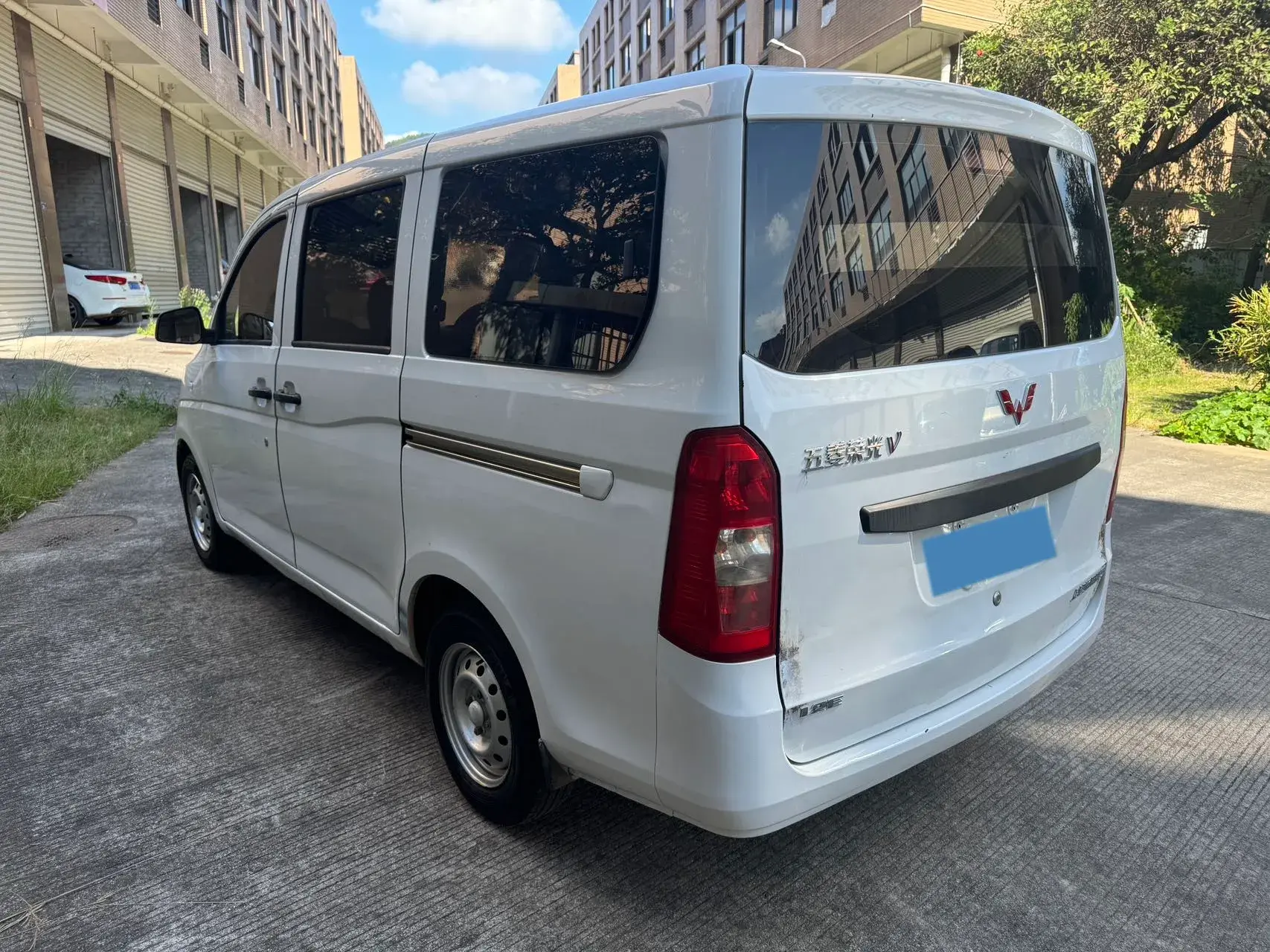 2016 WULING RONGGUANG thumbnail 4
