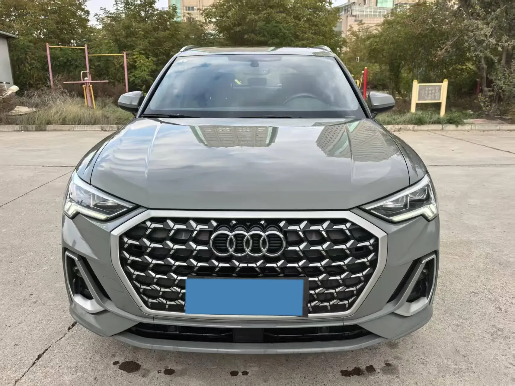 2023 AUDI Q2L thumbnail 2