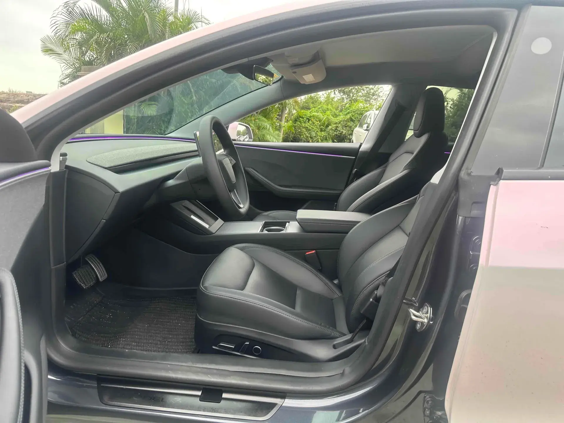 2023 TESLA MODEL thumbnail 4