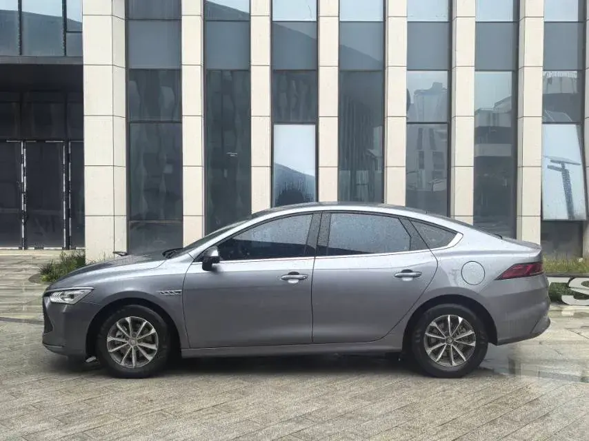 2024 BYD QIN thumbnail 3