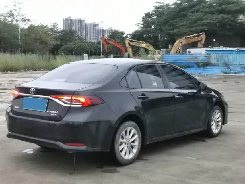 2021 TOYOTA COROLLA thumbnail 4