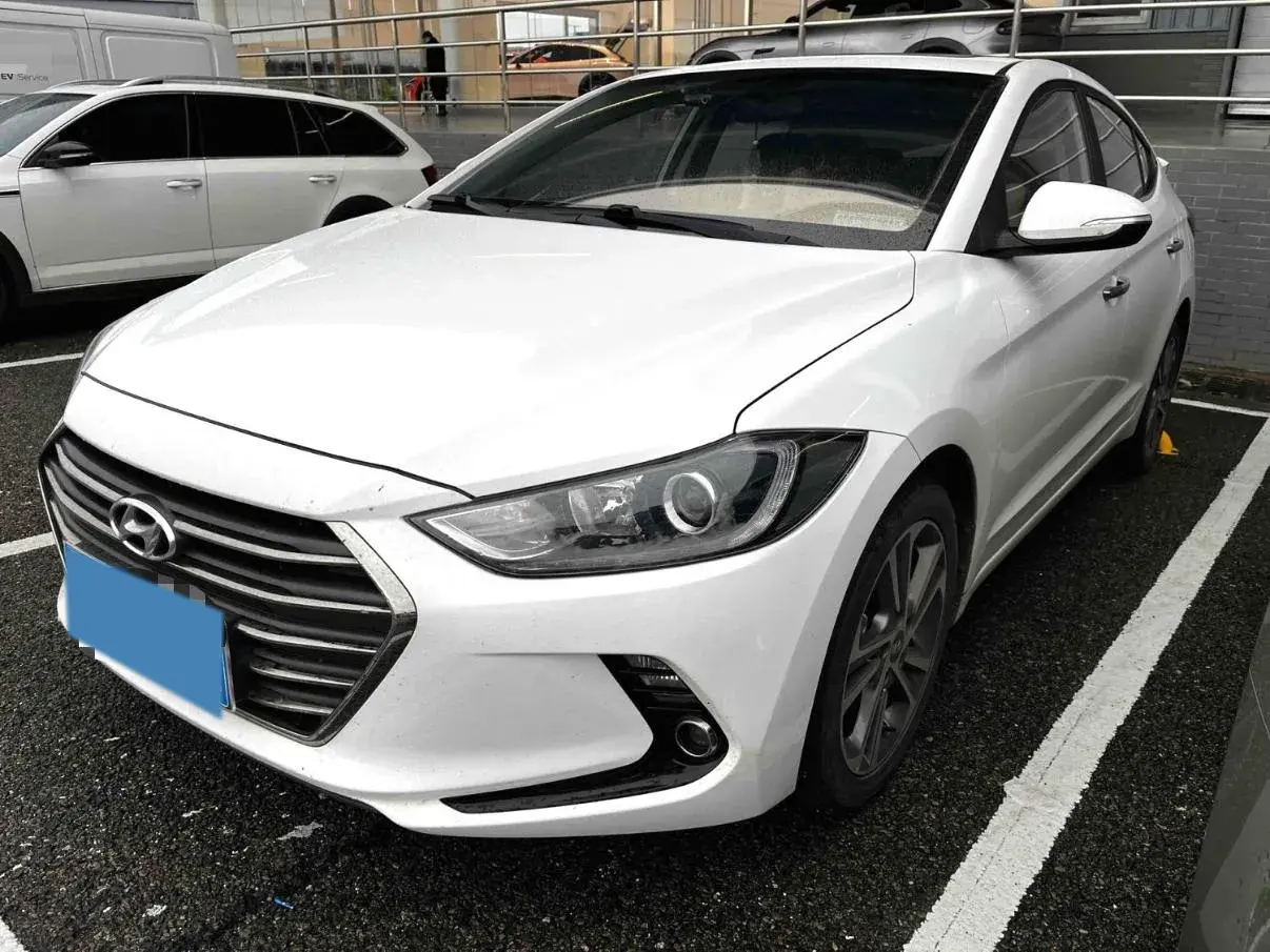 2018 HYUNDAI ELANTRA view 1
